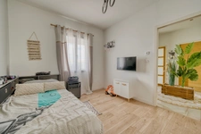Maison à vendre 4 chambres - 1 bureau - 6 pièces ECHILLAIS (17)