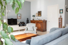 Character house for sale, 7 rooms with vaulted cellars – ROCHEFORT Centre (17)