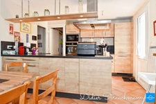 Maison à vendre 8 pièces CLAVETTE (17)