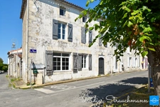 Maison à vendre 7 pièces proche de AIGREFEUILLE D'AUNIS (17)