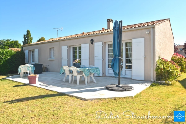 Maison à vendre 4 pièces SAINT VIVIEN (17)