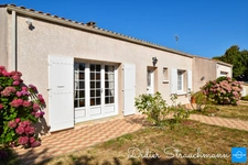 Maison à vendre 4 pièces SAINT VIVIEN (17)