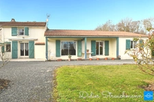 Maison à vendre 9 pièces proche de AIGREFEUILLE D'AUNIS (17)