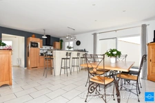 Maison à vendre 6 pièces THAIRE (17)