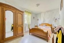 Maison de plain-pied de 135 m² à vendre - 4 chambres - 1 bureau - 7 pièces TONNAY CHARENTE (17)