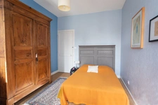 Character house for sale, 7 rooms with vaulted cellars – ROCHEFORT Centre (17)