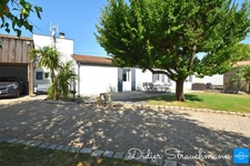 Maison à vendre 8 pièces CLAVETTE (17)