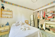 Maison de plain-pied de 135 m² à vendre - 4 chambres - 1 bureau - 7 pièces TONNAY CHARENTE (17)
