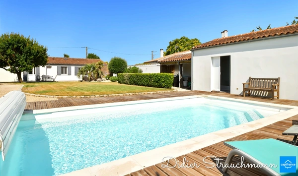 Maison à vendre 8 pièces CLAVETTE (17)