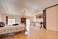 Dpt Charente Maritime (17), à vendre SAINT SAVINIEN immeuble 