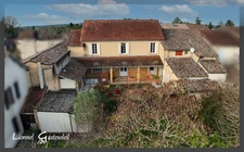 Maison de ville en pierre avec jardin et second logement à vendre 13 pièces à VILLEFRANCHE DE LONCHAT (24)