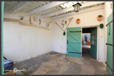 Maison de ville à vendre 4 chambres extérieur et garage sur la commune de Port Sainte Foy et Ponchapt en Dordogne 