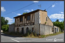 Ensemble deux maisons à rénovées en integralité à vendre avec terrain sur la communes  LIGUEUX (33)