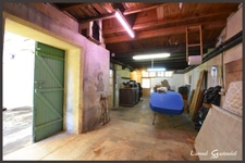 Maison de ville à vendre 4 chambres extérieur et garage sur la commune de Port Sainte Foy et Ponchapt en Dordogne 
