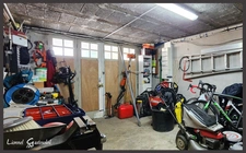 Maison sur deux niveaux 5 chambres Garages à vendre sur la commune de  PINEUILH (33)
