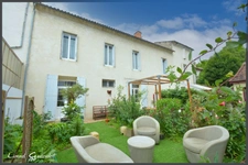 Charmante Maison de Ville en Pierre avec Studio Indépendant et Jardin à Sainte-Foy-la-Grande