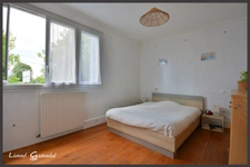 Maison de plain pied 3 chambres garage à vendre sur la commune de Margueron  (33)