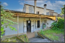 Maison à vendre en pierres disposant d'un jardin 6 pièces SAINT LAURENT DES COMBES (33) proche de SAINT EMILION 