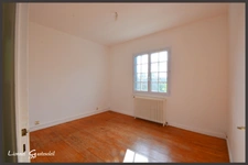 Maison familiale à vendre 4 chambres et garage sur la commune de Pineuilh (33)