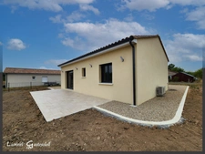 Maison récente à vendre de plain pied 3 pièces deux chambres sans travaux finition premium sur la commune du FLEIX (24)