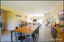 Maison à vendre 8 pièces 4 à 5 Chambres vue dominante sur la commune de Bonneville et Saint Avit des Fumadières (24)