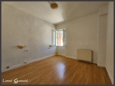 Maison à vendre 4 chambres avec jardin, parking sur la commune de Pineuilh proche de Sainte Foy la Grande (33)