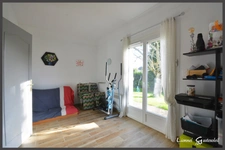 Maison Familiale à vendre 3/4 chambres sur un terrain arboré proche de Pineuilh à SAINT ANDRE ET APPELLES (33)