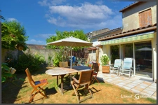 à vendre Charmante Maison de Ville dans la bastide de Sainte-Foy-la-Grande (33)