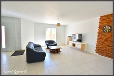 Maison à vendre 5 pièces 3 Chambres Garage attenant sur la commune de MAURENS proche de Bergerac Dordogne