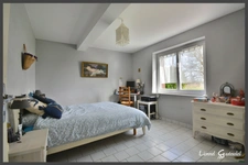 Ancien corp de ferme en pierre à vendre avec fort potentiel sur la commune de SAINTE RADEGONDE (33)