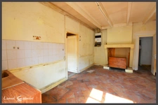 Maison en pierre avec grange à vendre 4 pièces A rénover à SAINT AVIT SAINT NAZAIRE (33)