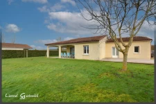 Maison à vendre 3 chambres dans un cadre champêtre à SAINT PIERRE D'EYRAUD (24)