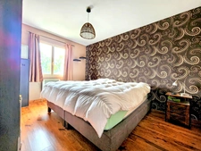 Maison à vendre 3 chambres, de plain-pied, garage et panneaux solaires sur un grand terrain plus de 3500m2 près de Bergerac (24)