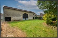 Maison en pierre avec grange à vendre 4 pièces A rénover à SAINT AVIT SAINT NAZAIRE (33)