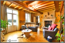  Maison en pierre au bord de la Dordogne à vendre– Proche Saint-Émilion  à VIGNONET (33)
