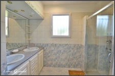 Maison à vendre 8 pièces 4 à 5 Chambres vue dominante sur la commune de Bonneville et Saint Avit des Fumadières (24)