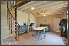 Maison 7 pièces 4 chambres en pierre Beaux volumes, grand terrain, fort potentiel à SAINT ANTOINE DE BREUILH (24)