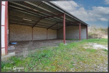 Ancien corp de ferme en pierre à vendre avec fort potentiel sur la commune de SAINTE RADEGONDE (33)
