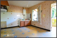 Maison à vendre en pierres disposant d'un jardin 6 pièces SAINT LAURENT DES COMBES (33) proche de SAINT EMILION 