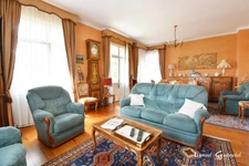 Maison à vendre 6 pièces 3 chambres sur trois niveaux disposant de beaux volumes au calme, proche du centre-ville de Bergerac (24)