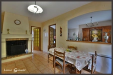 Maison à vendre de plain pied 3 chambres garage et grange sur 1.5ha à Fraisse en Dordogne   (24)