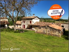Maison à vendre Longère en Pierre de Caractère sur la commune de PINEUILH (33)