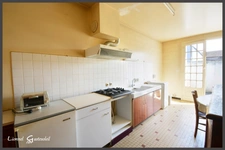 Maison à vendre 5 pièces deux chambres Garage et terrasse au cœur de la Bastide de SAINTE FOY LA GRANDE (33)
