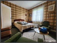 Maison à vendre avec piscine 9 pièces 4 chambres sur la commune de MONTCARET en Dordogne (24)