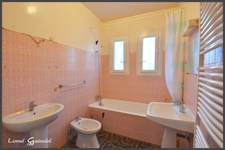Maison à vendre 9 pièces d’environ 188 m² 7 chambres avec garage à Port-Sainte-Foy-et-Ponchapt (24)