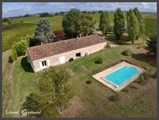 Maison en pierre de charme avec piscine 4 chambres en Gironde isolée dans un cadre rare et privilégié