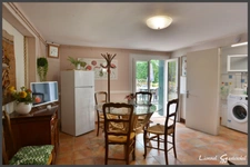 Maison familiale rénovée avec appartement indépendant proche de la Dordogne à vendre 9 pièces PINEUILH (33)