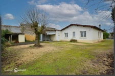 Maison à vendre de plain pied 3 chambres sur la commune de Saint Antoine de Breuilh (24)
