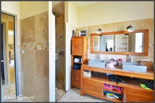 Maison à vendre 8 pièces 4 à 5 Chambres vue dominante sur la commune de Bonneville et Saint Avit des Fumadières (24)