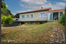 Maison à vendre de plain pieds 2/3 chambres sur la communes de Vélines en Dordogne (24)